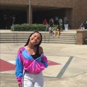 Meet your Posher, Yeshamay